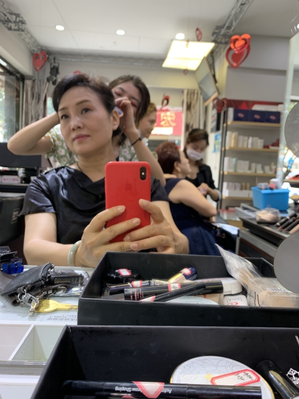 蓦然的第一张照片--潞西闪婚服务中心